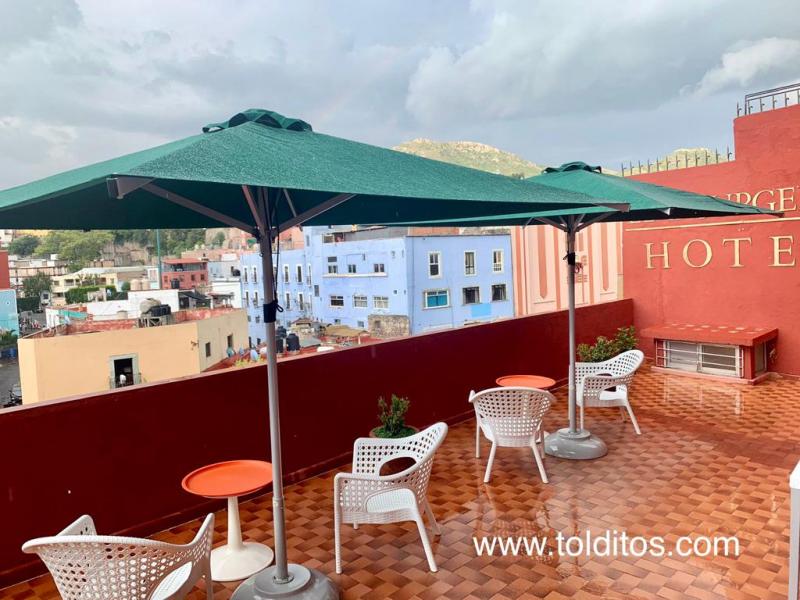 Sombrilla Olmec 2.7x2.7m