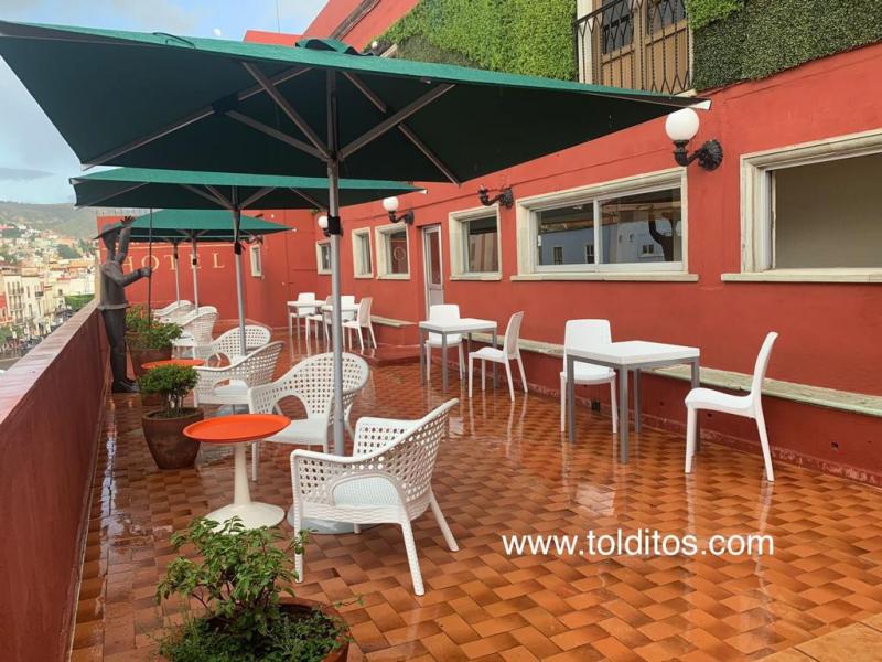 Sombrilla Olmec 2.7x2.7m