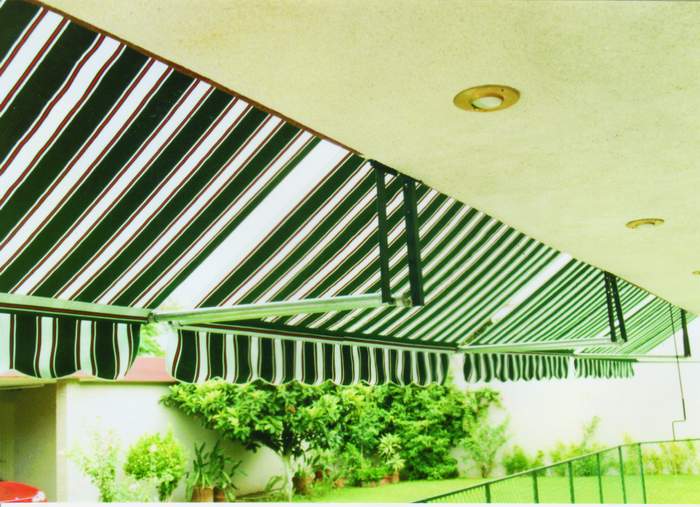 Toldo economy de brazo lateral con lona acrílica