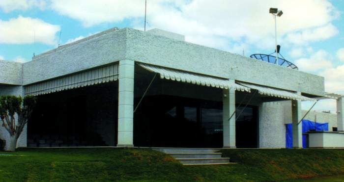 Toldo economy de brazo lateral con lona acrílica