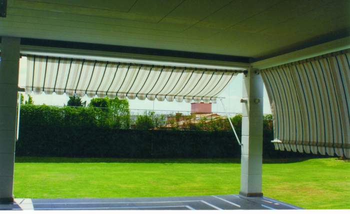 Toldo Lona Acrilica enrollable brazo lateral economy